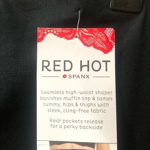 Spanx High Waisted Mid-Thigh Short - Picture 4 of 6